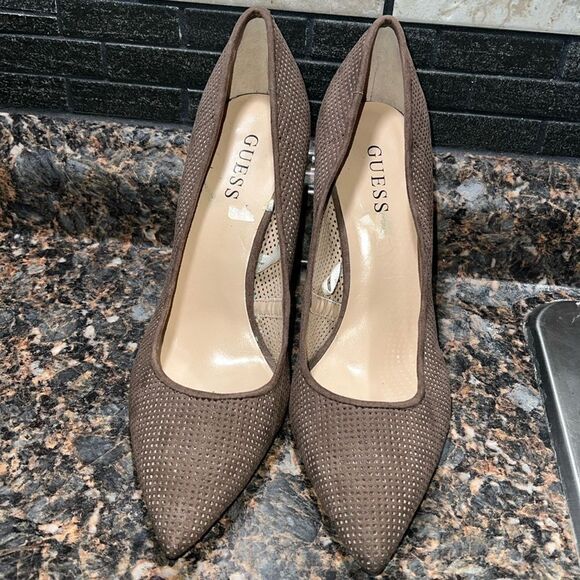 Guess Brown Suede Cutout Pointed Toe Heels Sz 10M - Picture 1 of 14